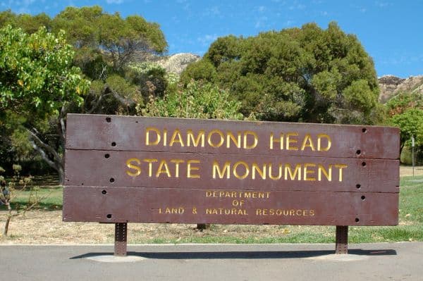The Diamond Head crater rim above Honolulu and the Pacific, Oahu, Hawaii