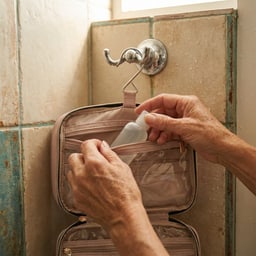 BAGSMART Hanging Toiletry Bag