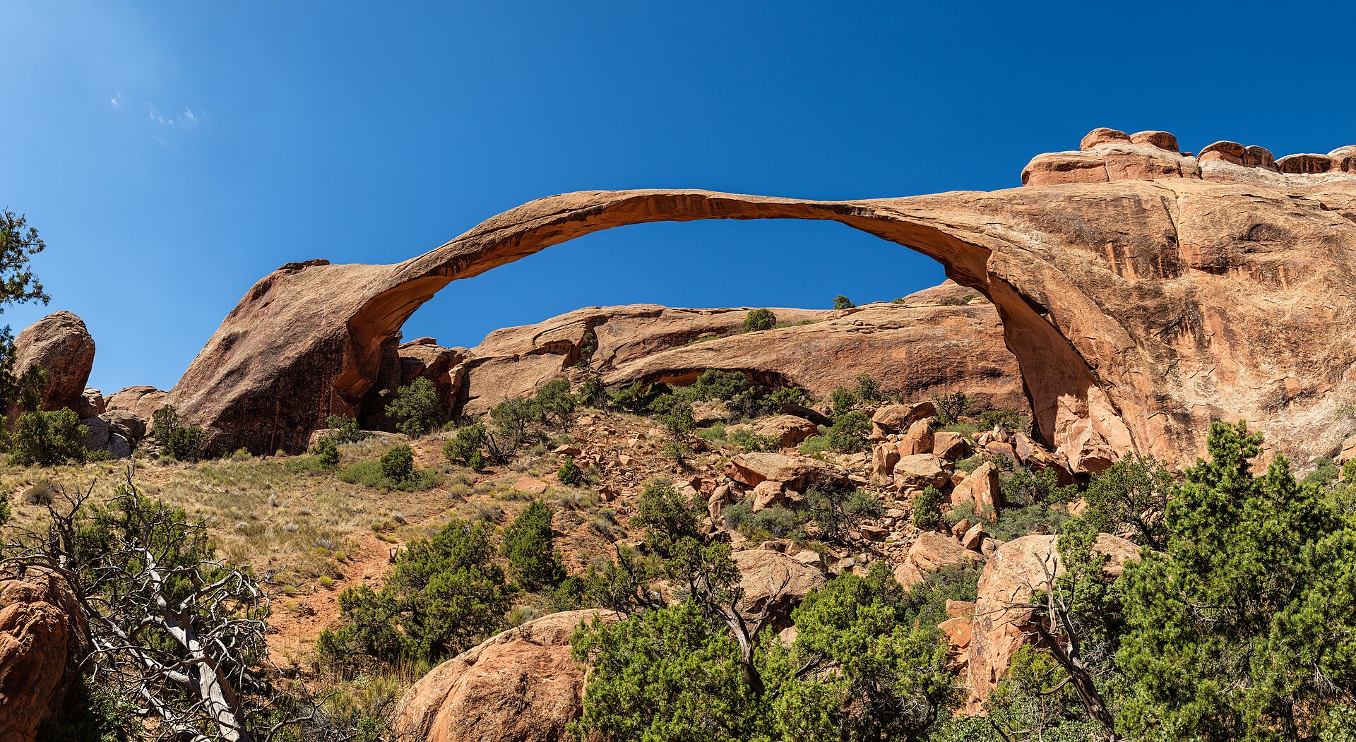 Landscape Arch spanning a long opening in Devils Garden