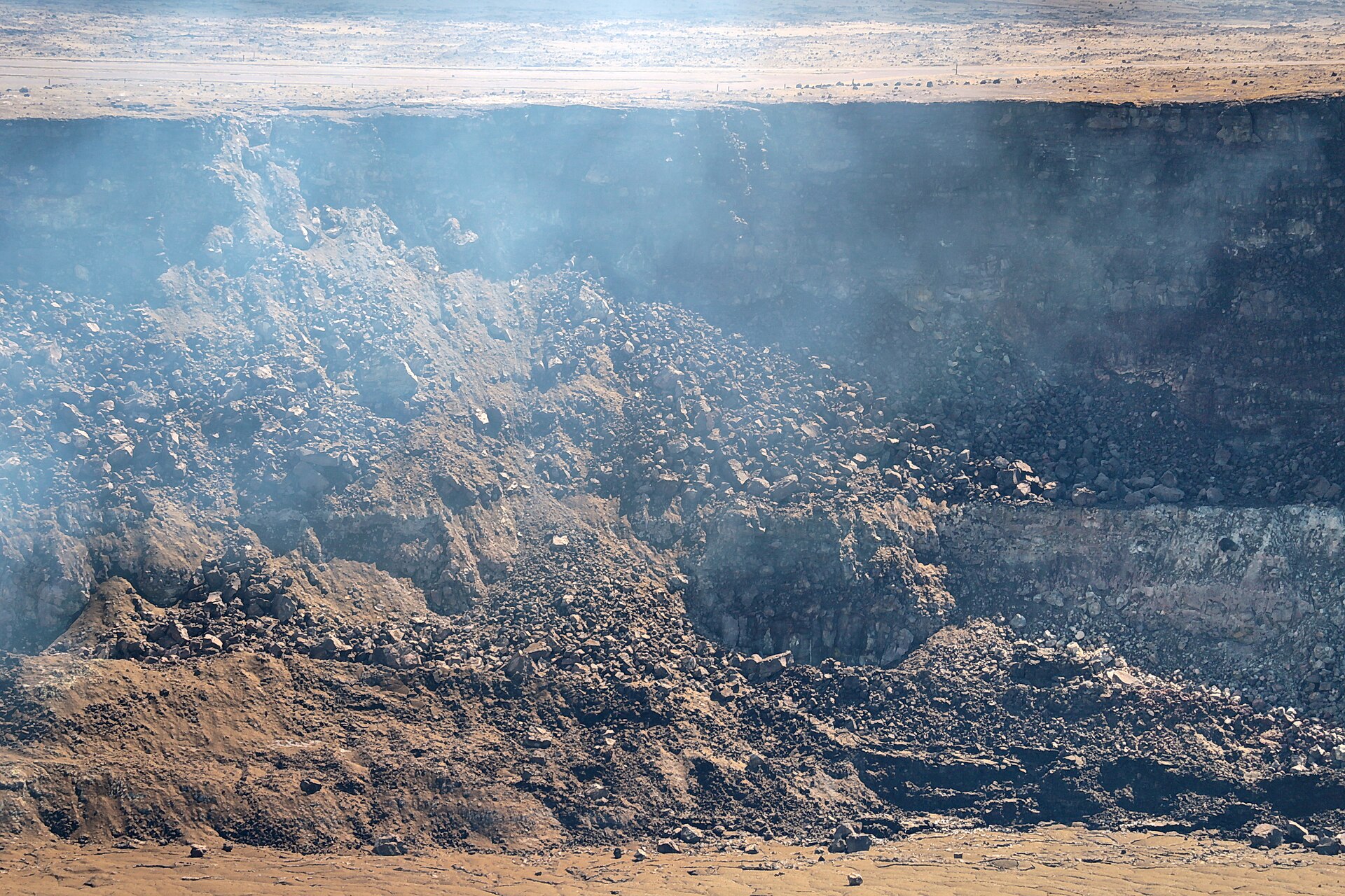Halemaumau crater viewed from the Kilauea caldera rim