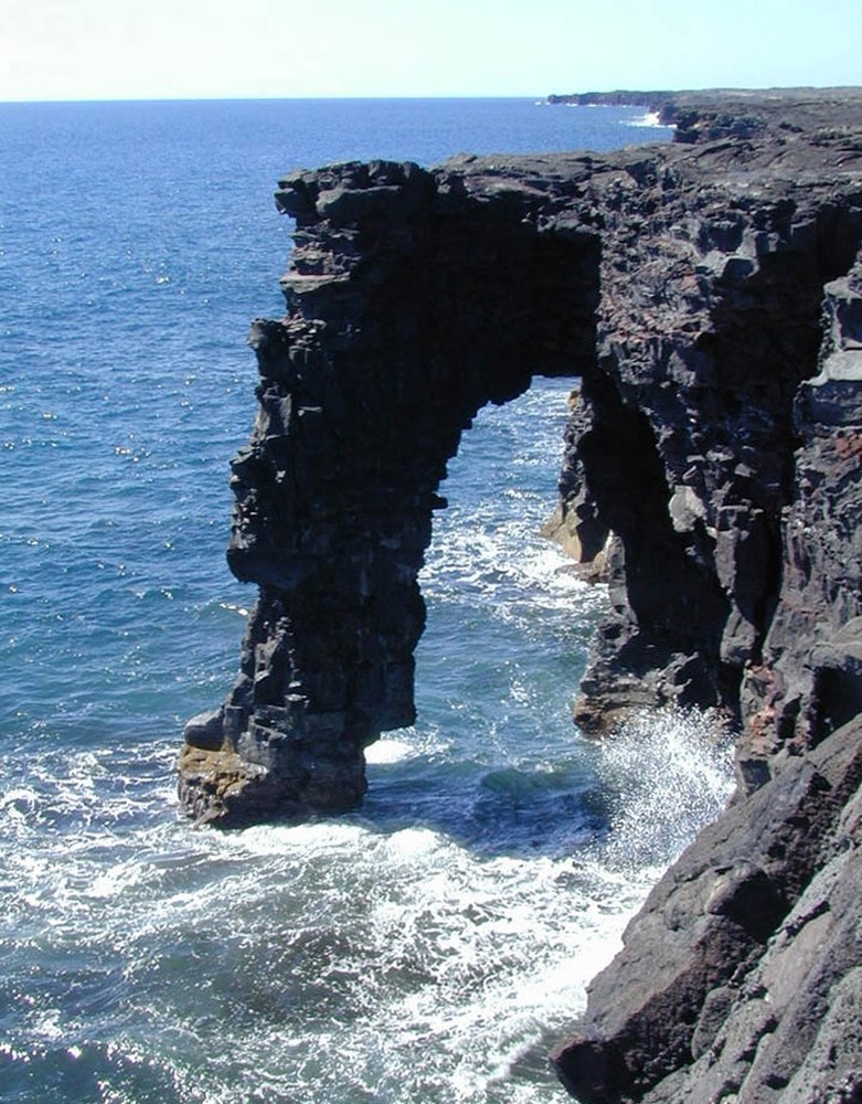 Holei Sea Arch at the end of Chain of Craters Road