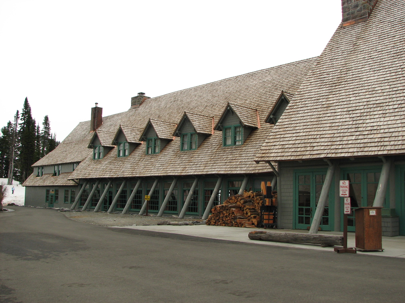 Paradise Inn at Mount Rainier National Park